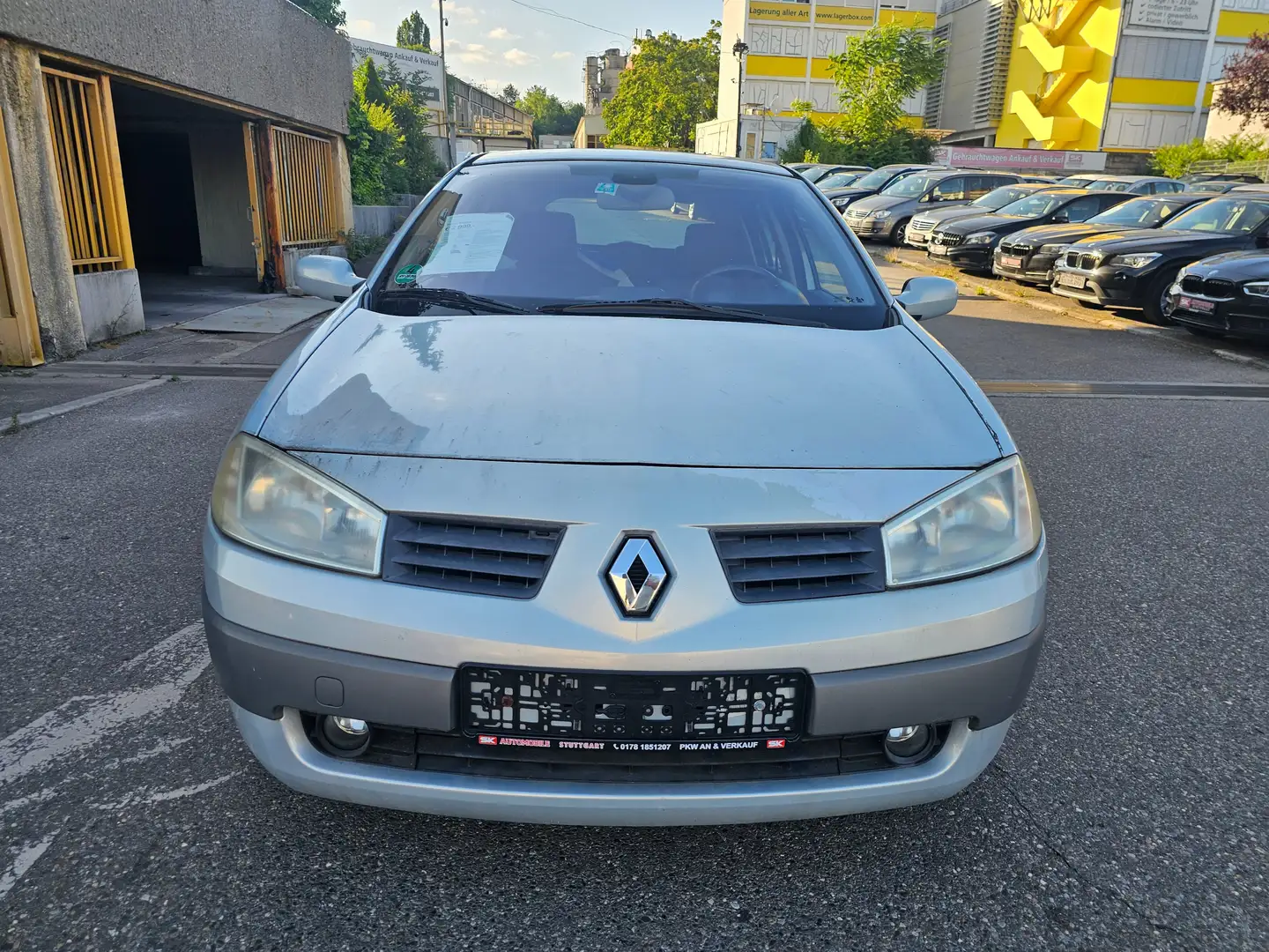 Renault Megane 1.9 dCi Luxe Expression Grau - 2
