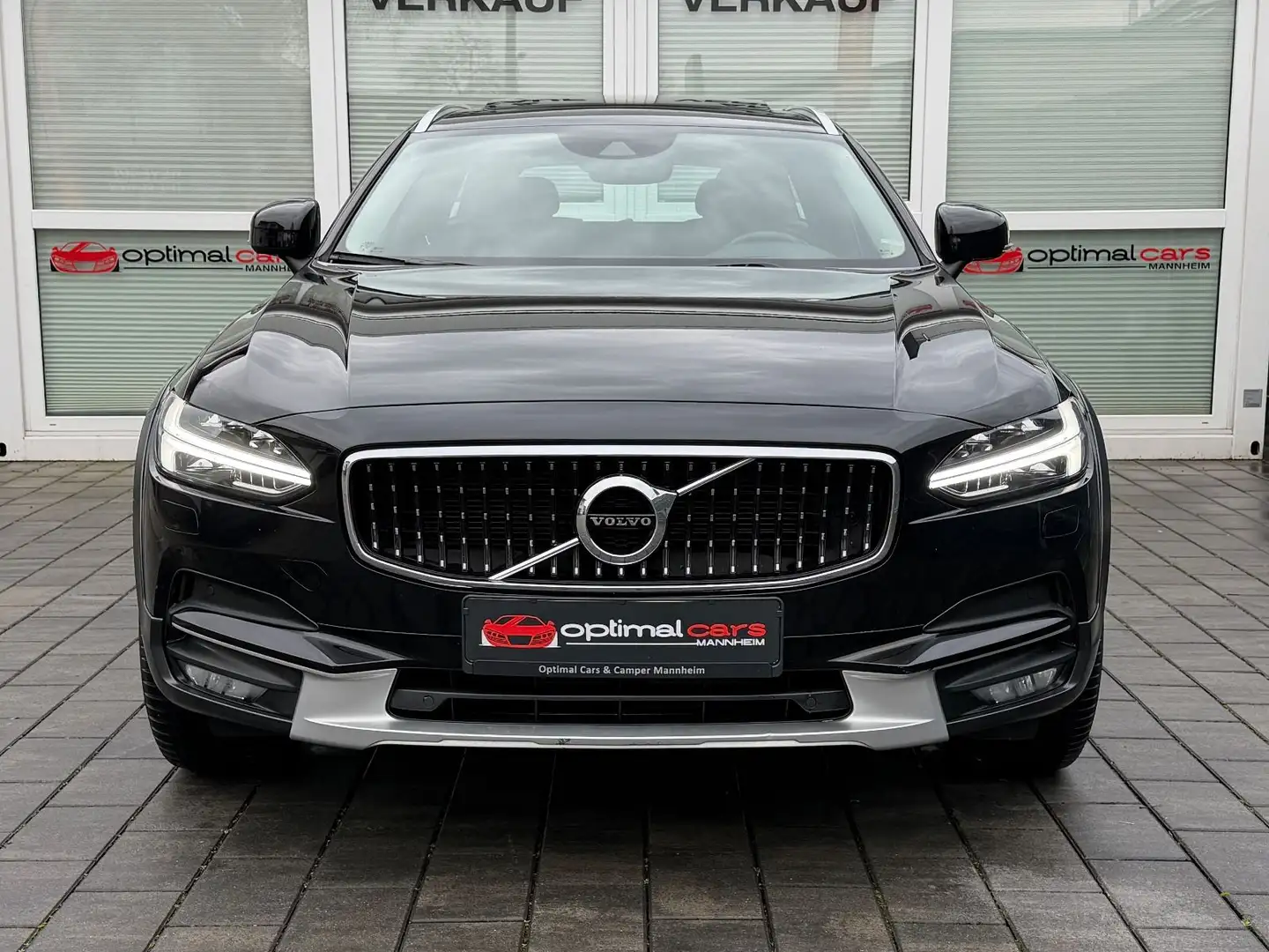 Volvo V90 Cross Country AWD/PANO/LED/VOLLEDER/19%MWST Noir - 2