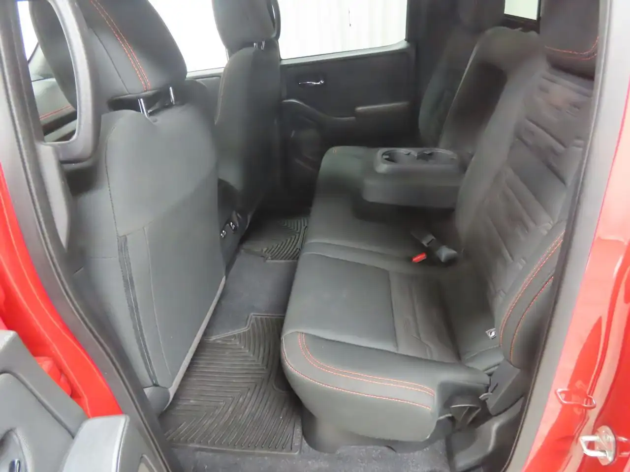 Nissan Frontier снимка Nissan Frontier