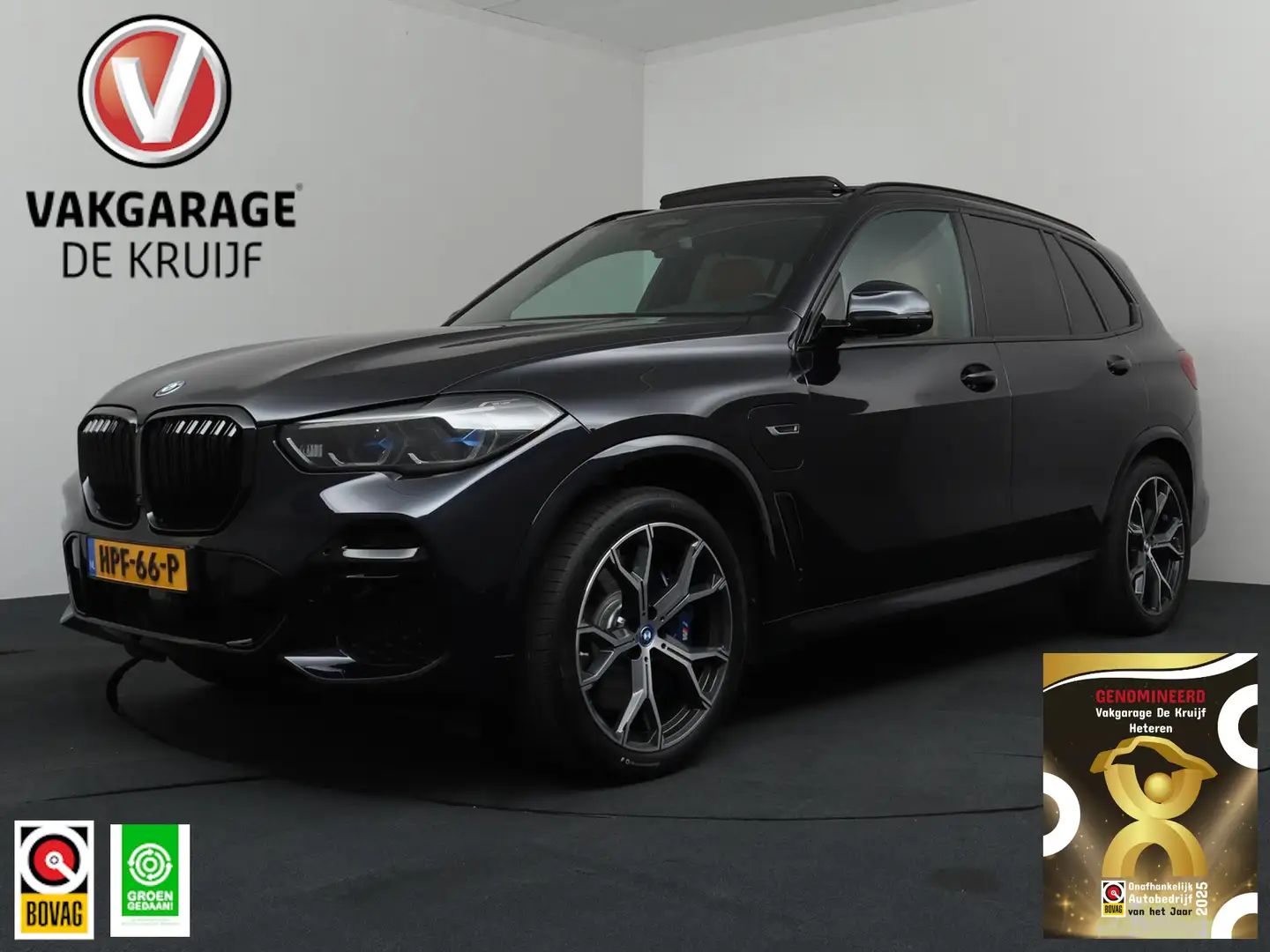 BMW X5 xDrive45e High Executive | M Sport Stoelen | PANO Zwart - 1