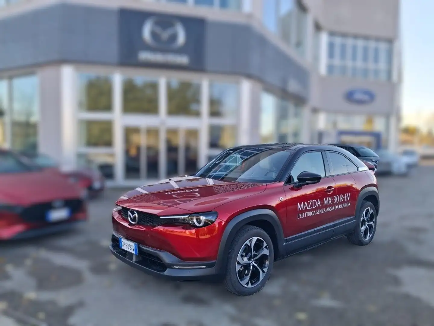 Mazda MX-30 e-Skyactiv R EV Makoto Rouge - 1
