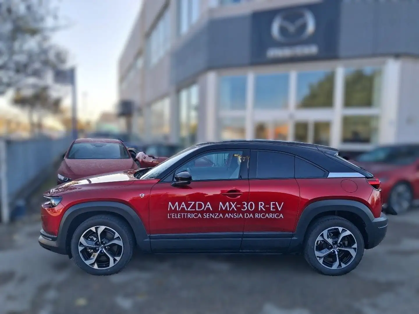 Mazda MX-30 e-Skyactiv R EV Makoto Rouge - 2