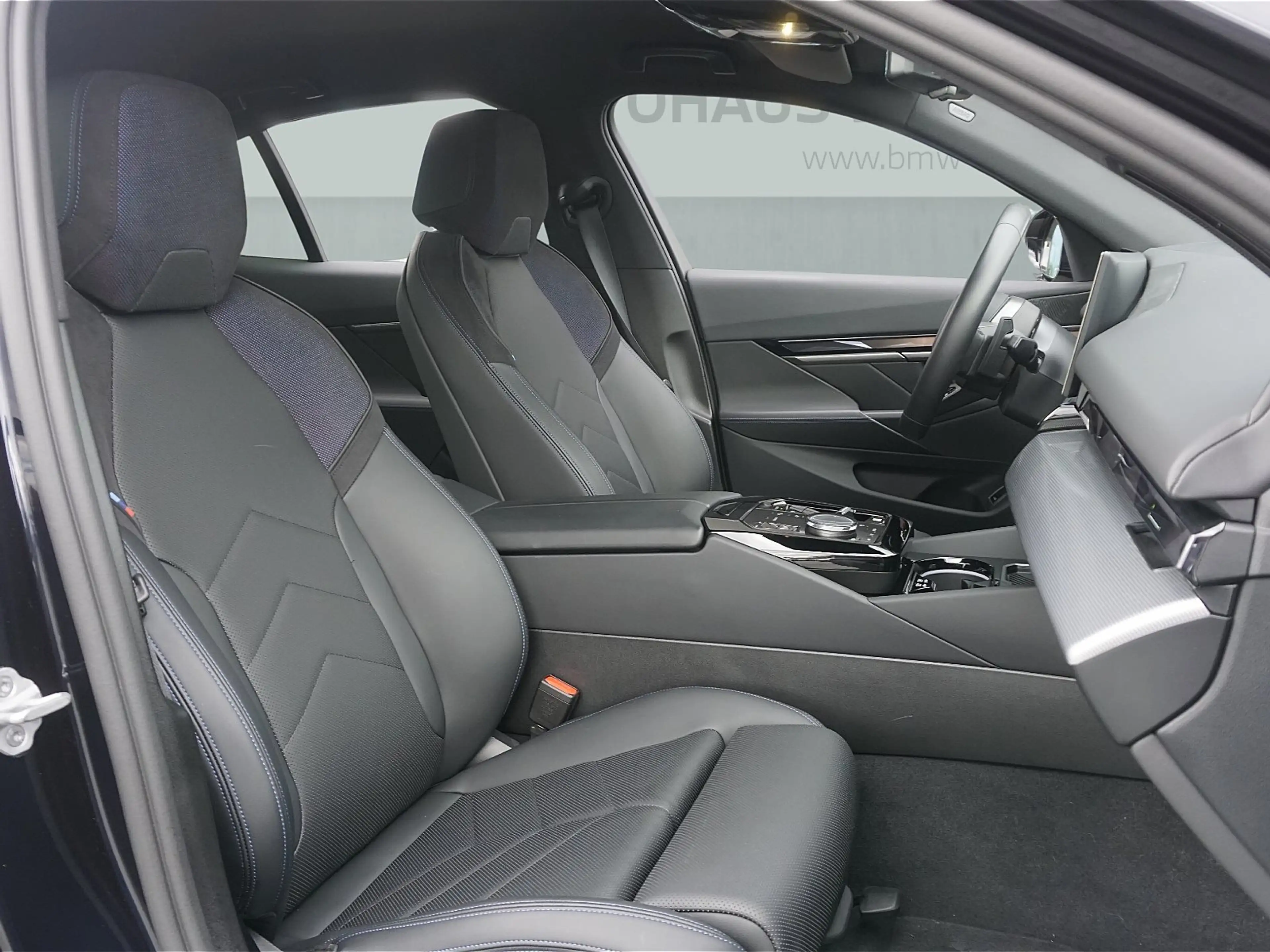 BMW 520 d Limousine M Sport Head-Up+AHK+Navi+Kamera — photo 9