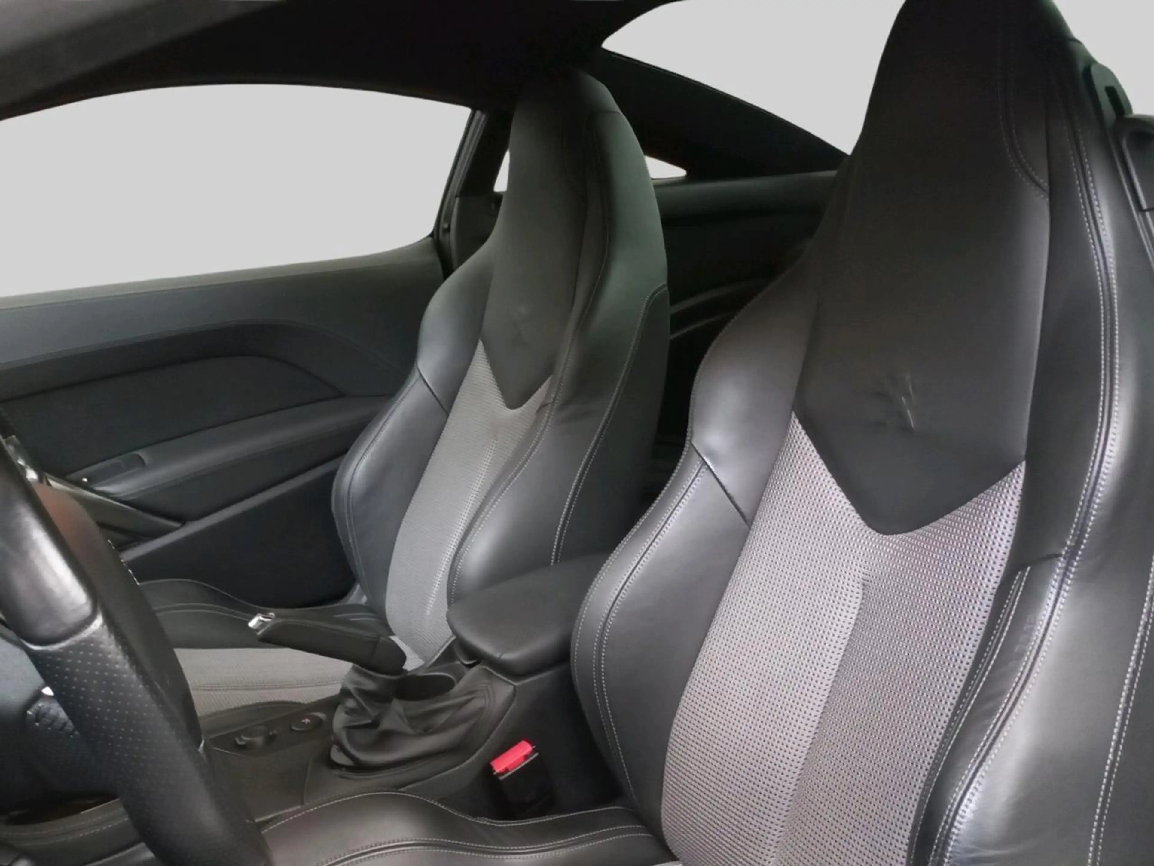 Peugeot RCZ 1.6 — photo 10