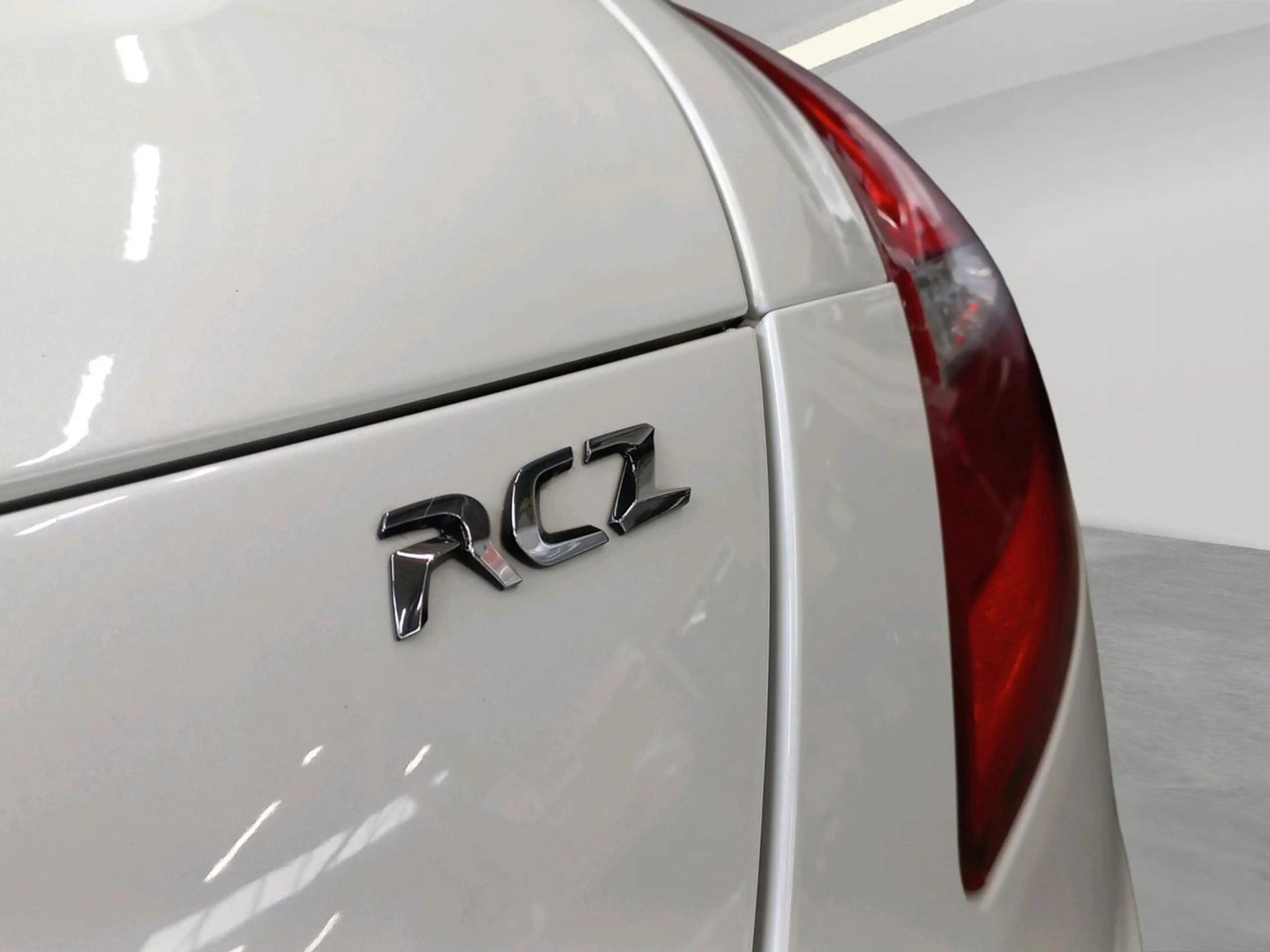 Peugeot RCZ 1.6 — photo 8
