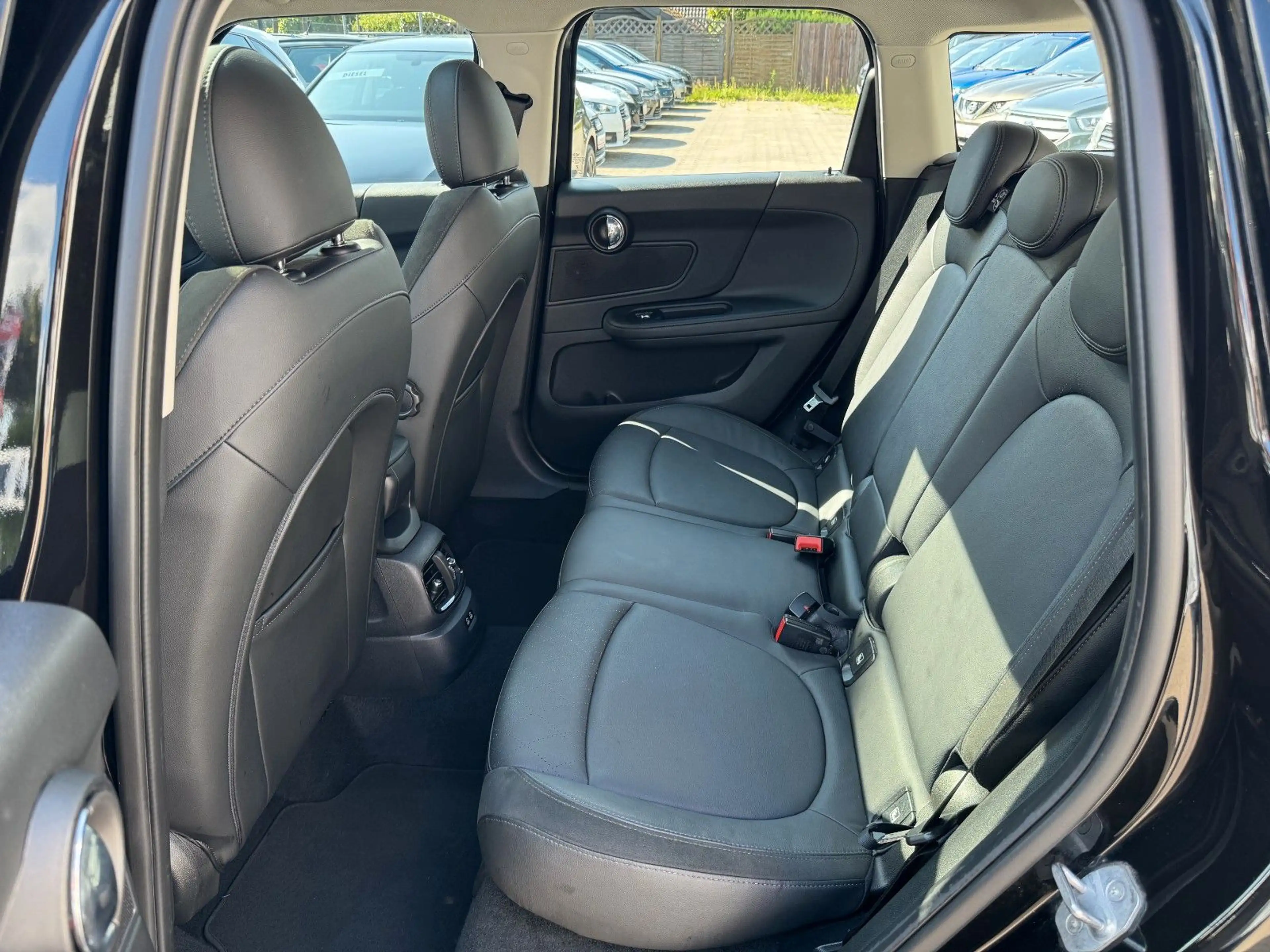 MINI One D Countryman *2.HAND*KEYLESS*LED*PANO*LEDER* — photo 10