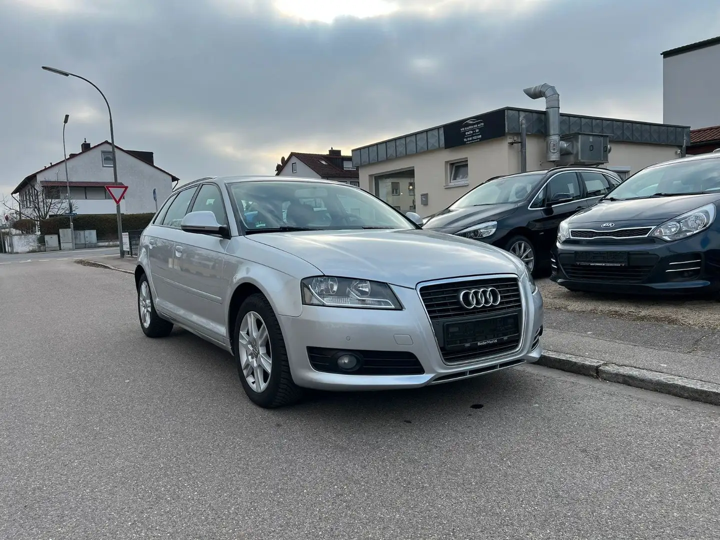 Audi A3 Sportback 1.4 TFSI Automatik 48.878KM Zilver - 1