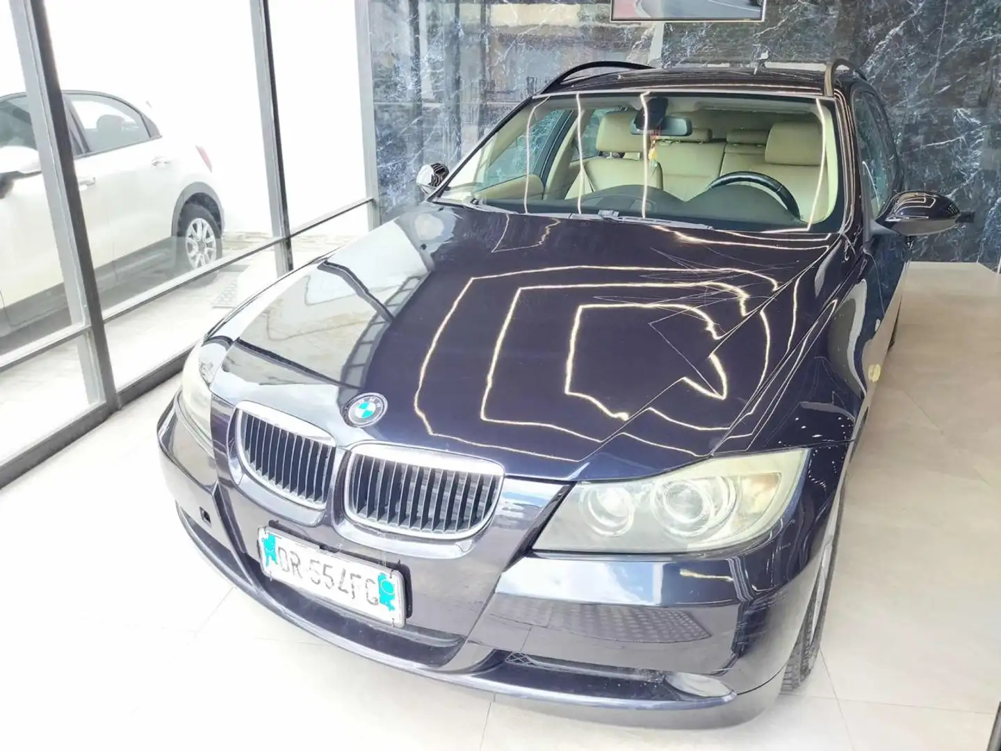 BMW 320 d Automatica Navi Touring MSport Nero - 2