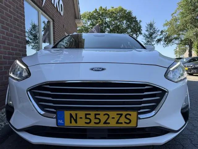 Ford Focus view 13