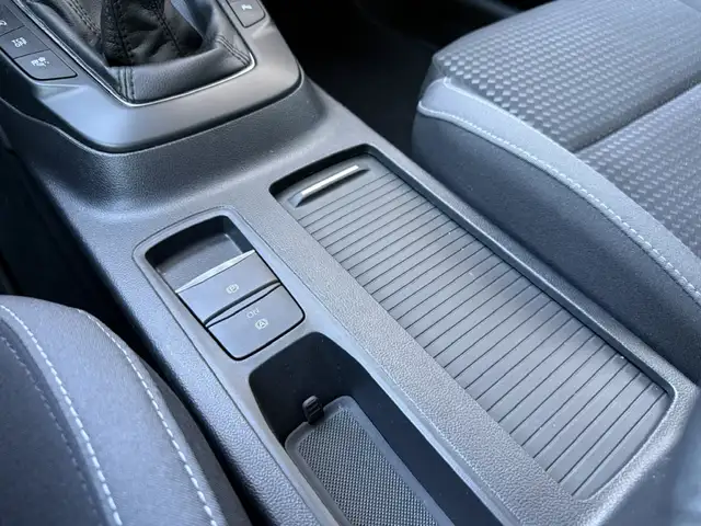 Ford Focus view 23
