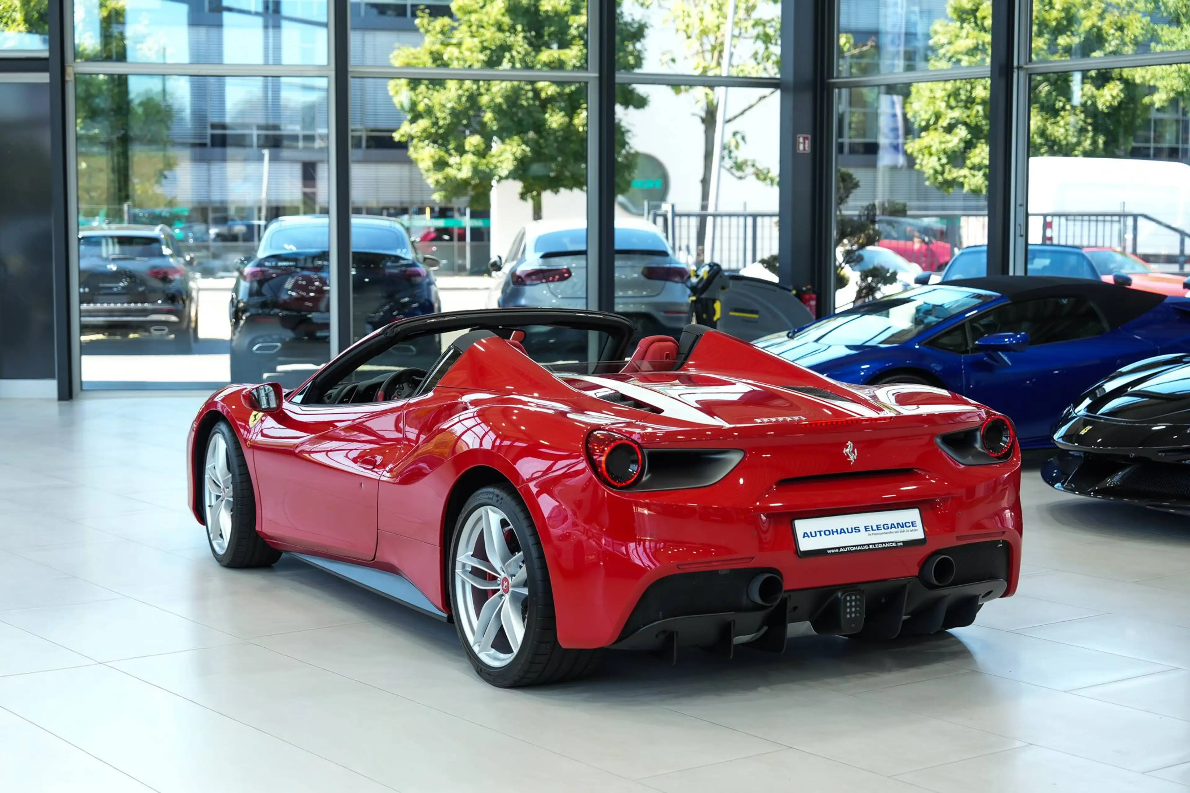Ferrari 488 Spider*TAILOR-MADE*LIFT*KERAMIK*ROSSO-CORSA* — photo 3