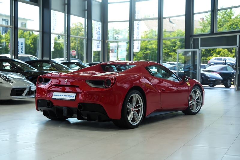 Ferrari 488 Spider*TAILOR-MADE*LIFT*KERAMIK*ROSSO-CORSA* — photo 3