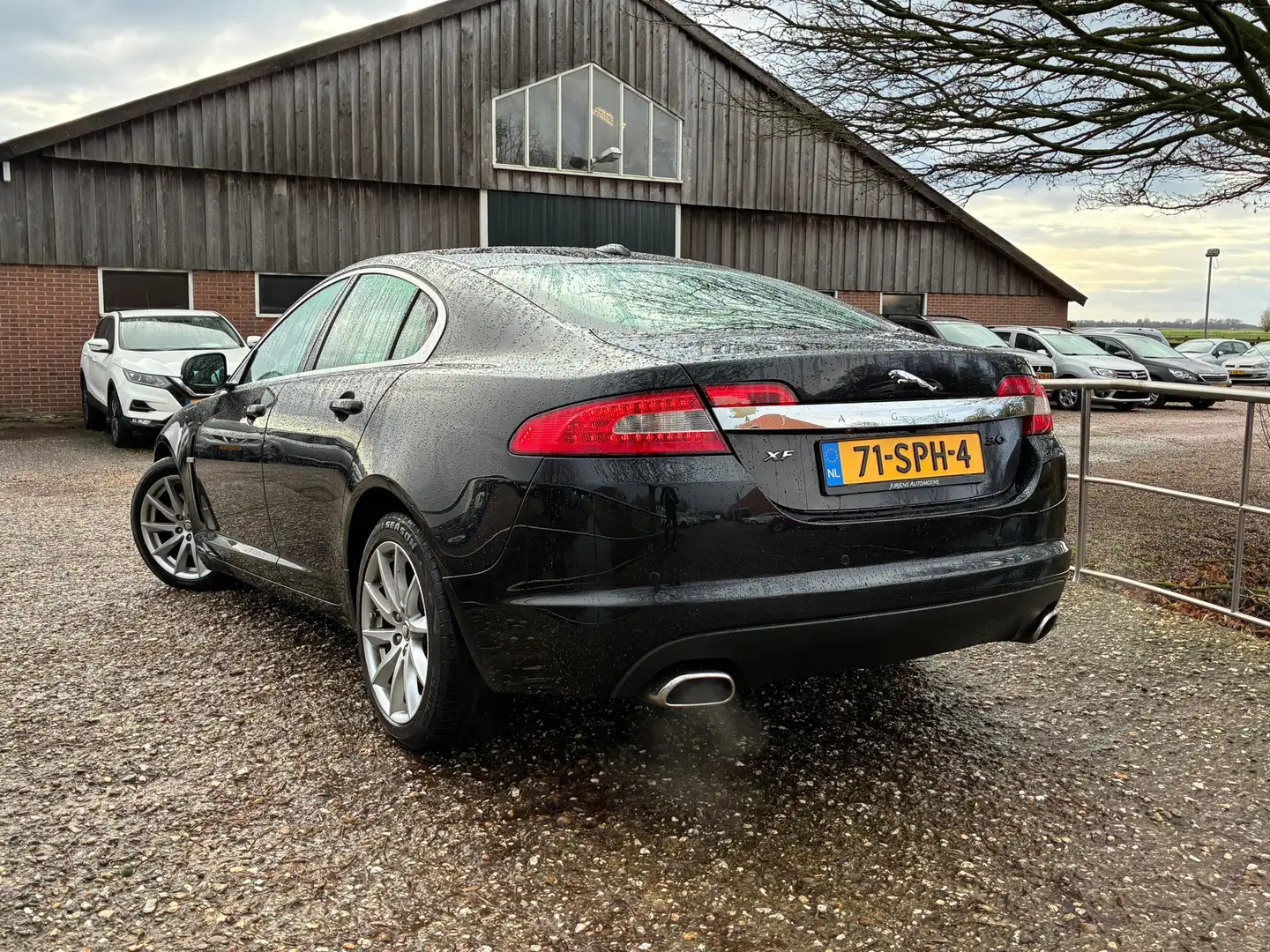 Jaguar XF 3.0D V6 Luxury | Leder + Camera + Navi Nu € 3.750, Noir - 2