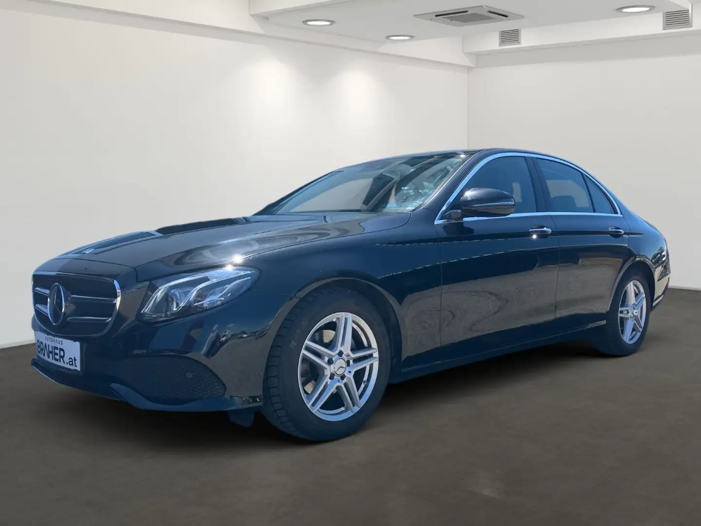 Mercedes-Benz E 200 d Limousine KeyGo PTS Shz Distr eHeck Ambi Schwarz - 2