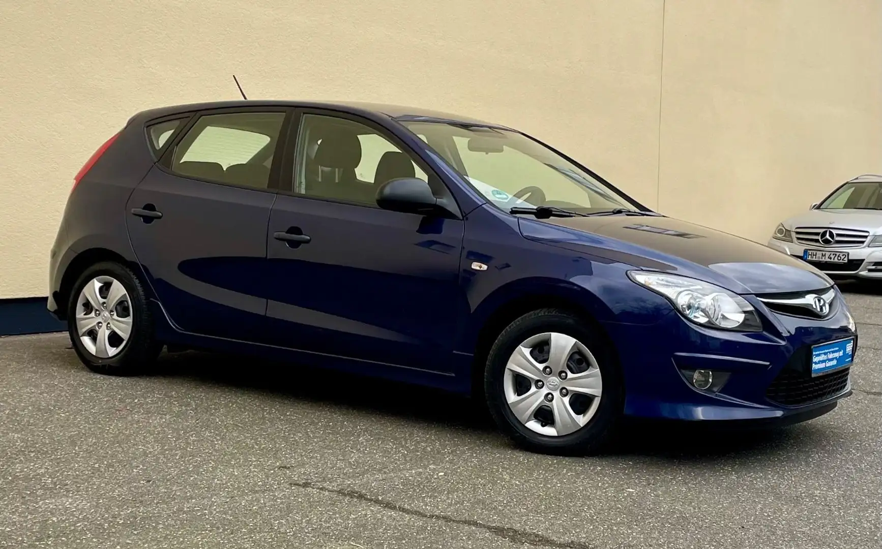 Hyundai i30 FIFA WM Edition KLIMA 2.HAND TÜV U. SER NEU Bleu - 1