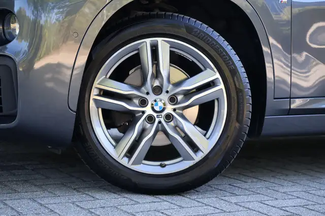 BMW X1 view 6