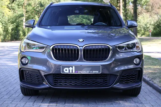 BMW X1 view 10