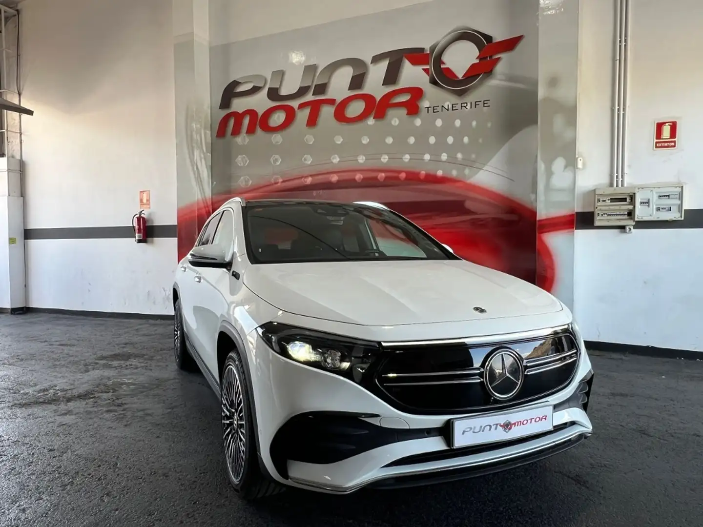 Mercedes-Benz EQA 300 4matic Blanco - 1