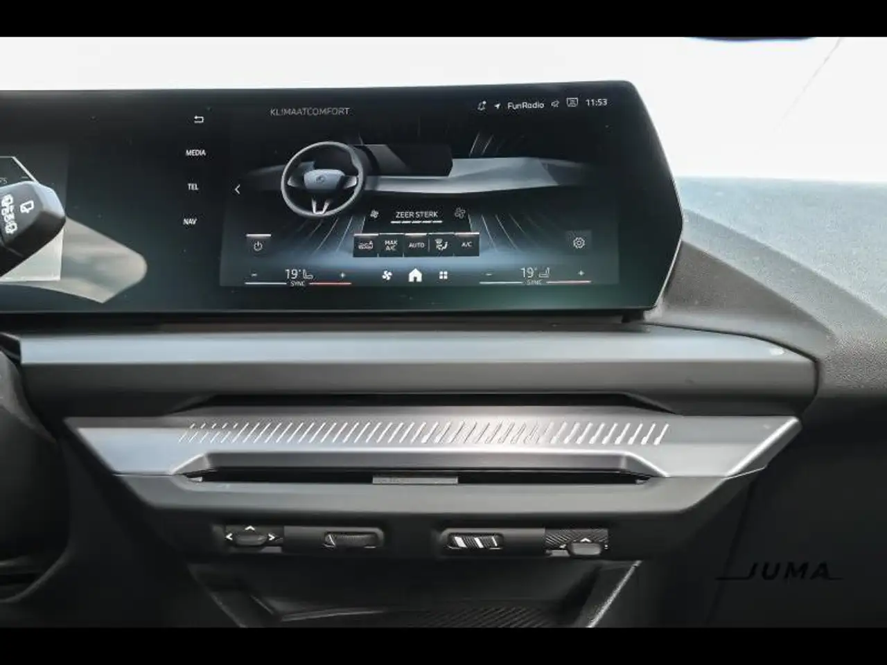 BMW 120 i - M Edition 10