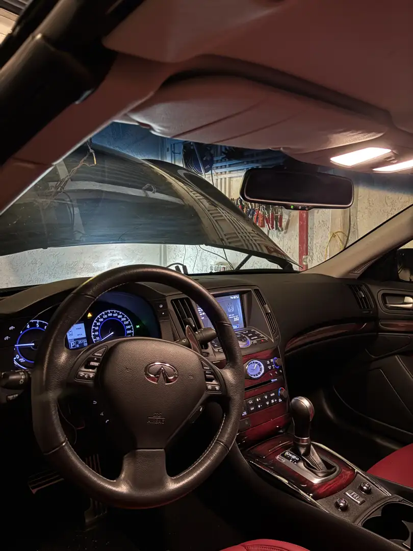 Infiniti Q60 Cabrio Aut. GT Premium Zwart - 1
