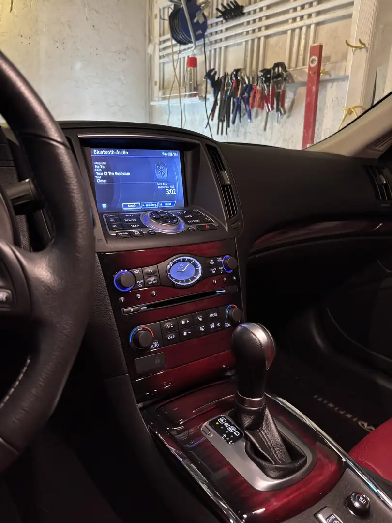 Infiniti Q60 Cabrio Aut. GT Premium Zwart - 2