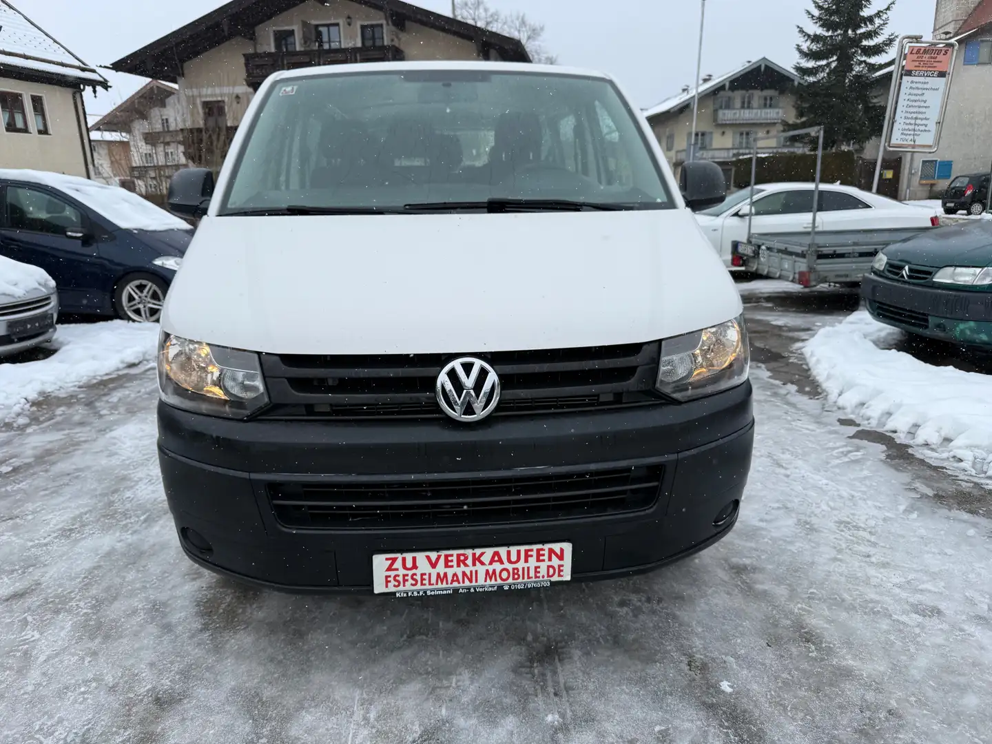 Volkswagen T5 Transporter Kombi 9 Sitze Weiß - 1