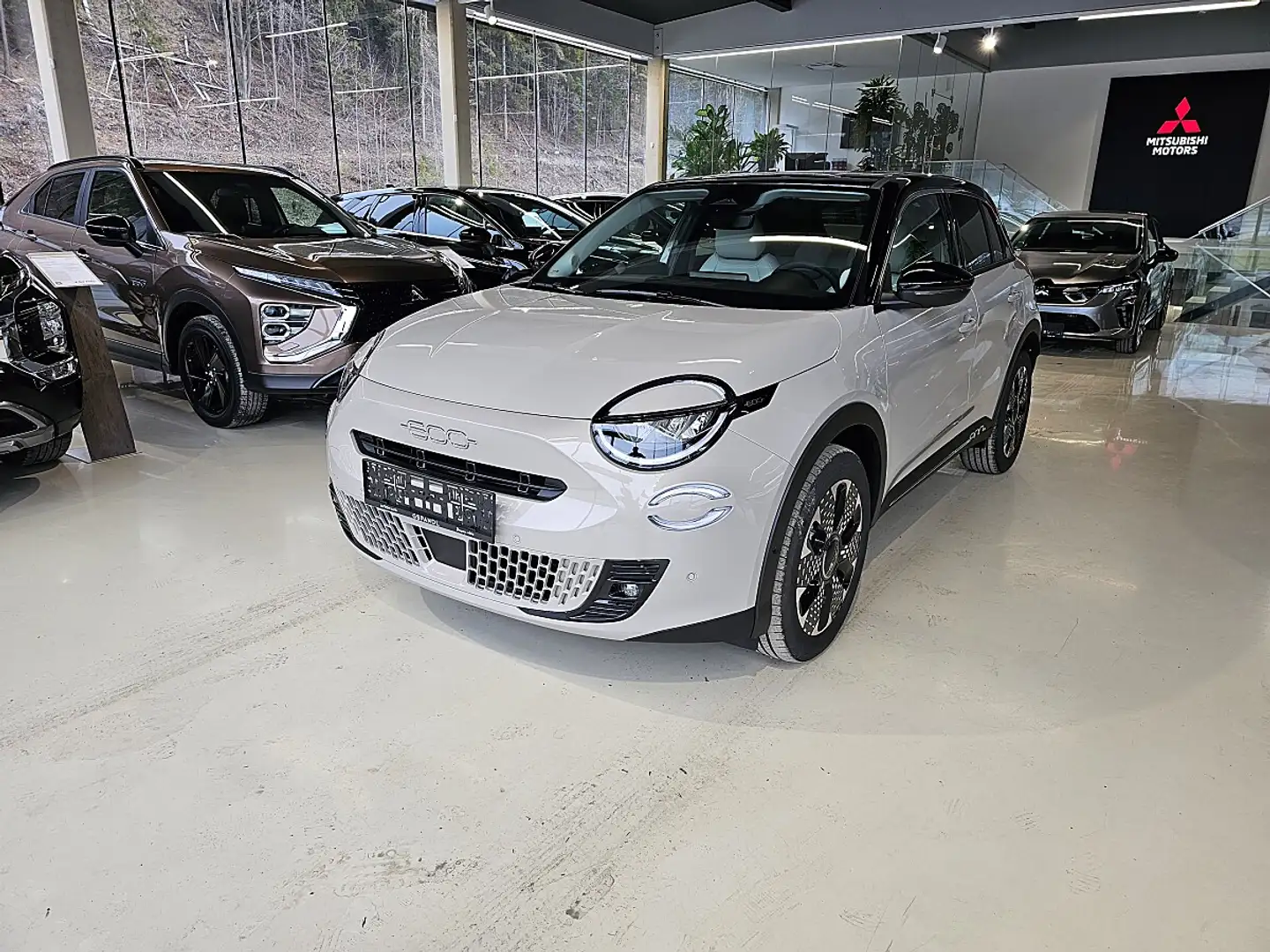 Fiat 600 Hybrid mHEV 145 6-Gang eDCT La Prima Beige - 1