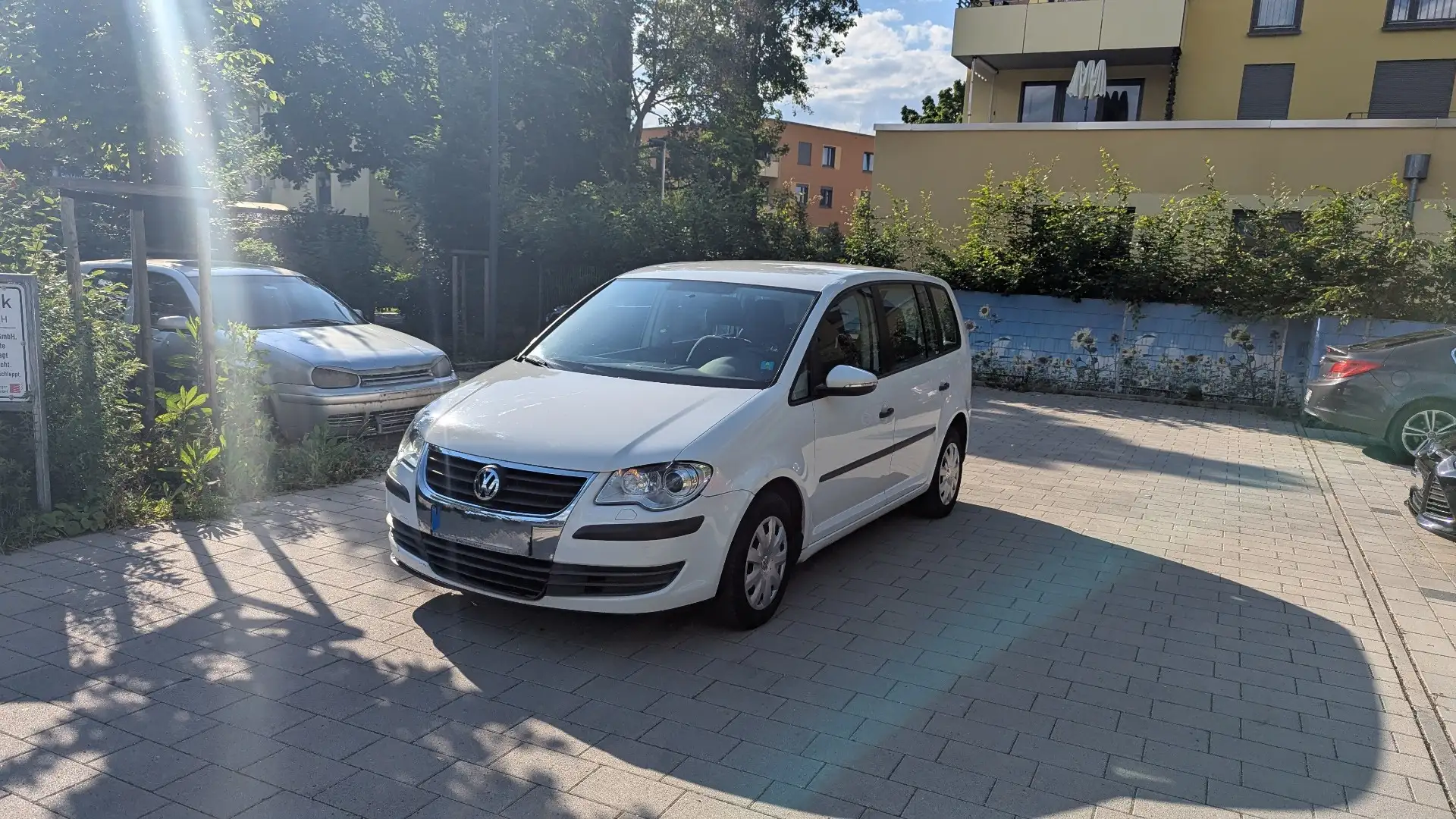 Volkswagen Touran Conceptline Weiß - 2