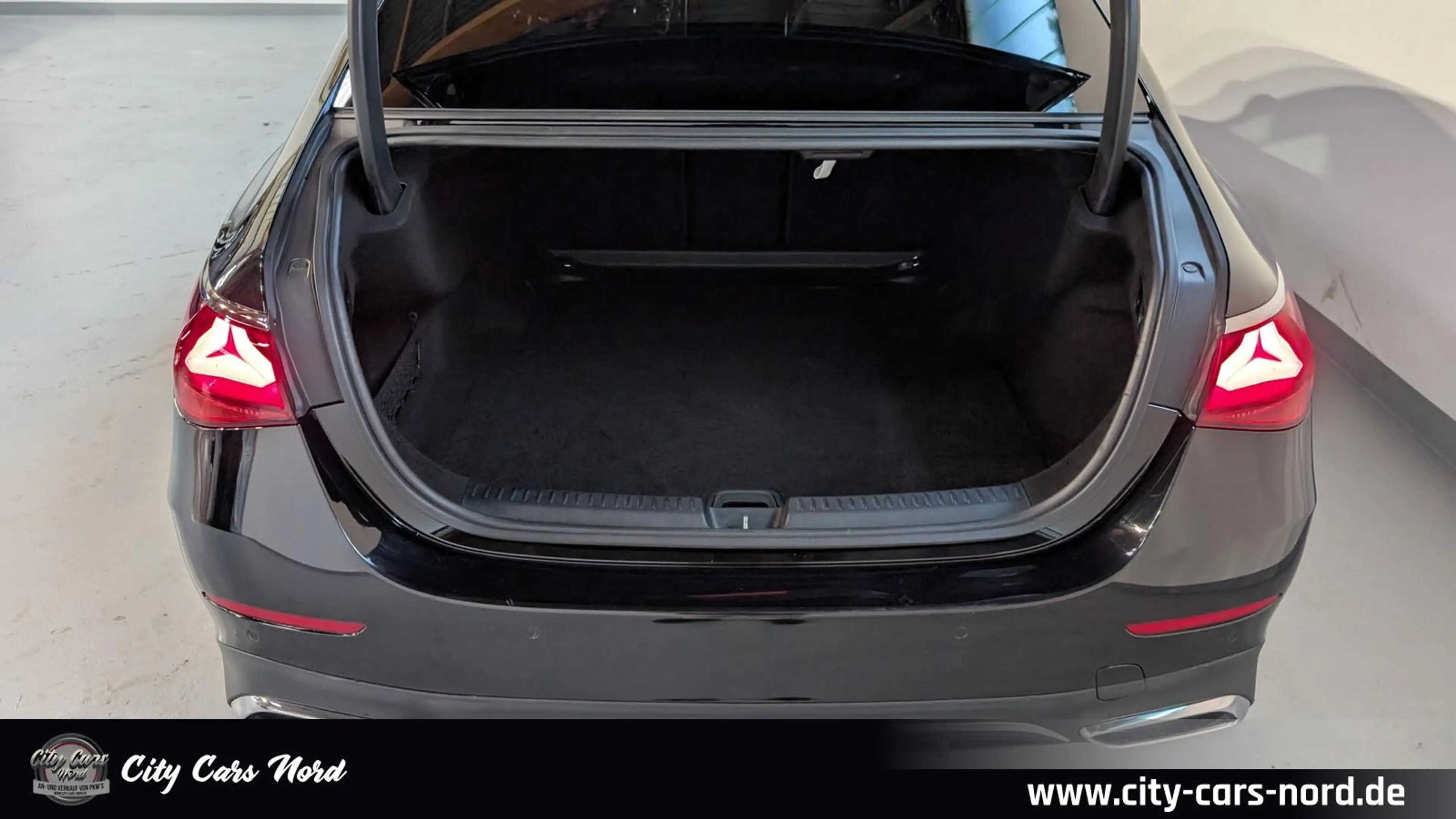 Mercedes-Benz E 450 d 4Matic AMG HUD+LED+PANO+BURM+360°+DTR+ — photo 9
