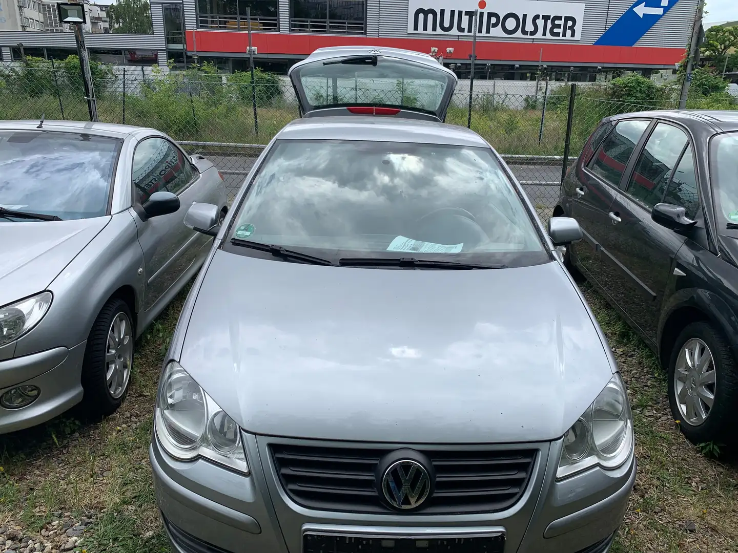 Volkswagen Polo Auto1A 1Hand+Klimaanlage+Mit Neu TÜV Grau - 1