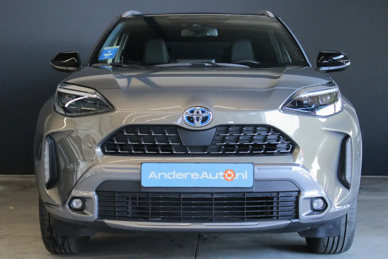 Toyota Yaris Cross 1.5 Hybrid Launch Edition AWD |leder|head up|elek Grün - 2