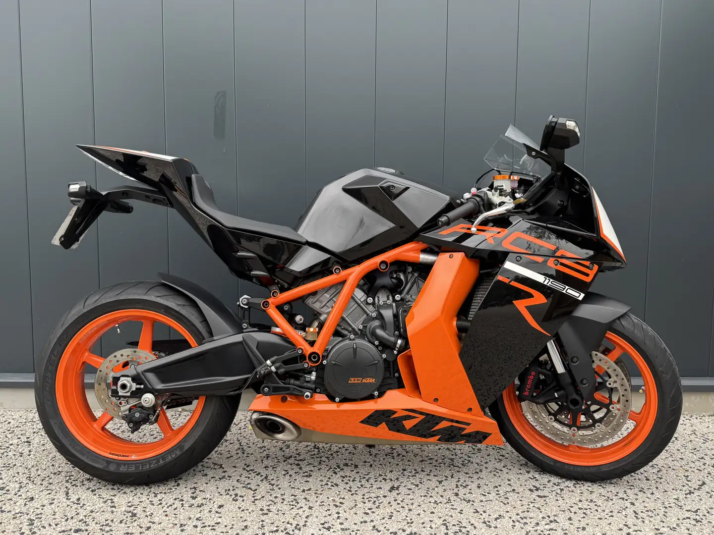 KTM 1190 RC8 - 1