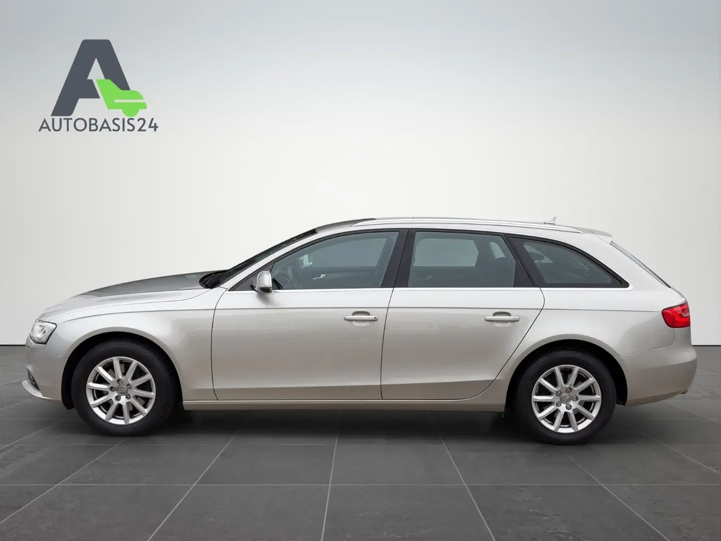 Audi A4 Avant 2.0 TDI Attraction *XENON*SPORTSITZ* Plateado - 2