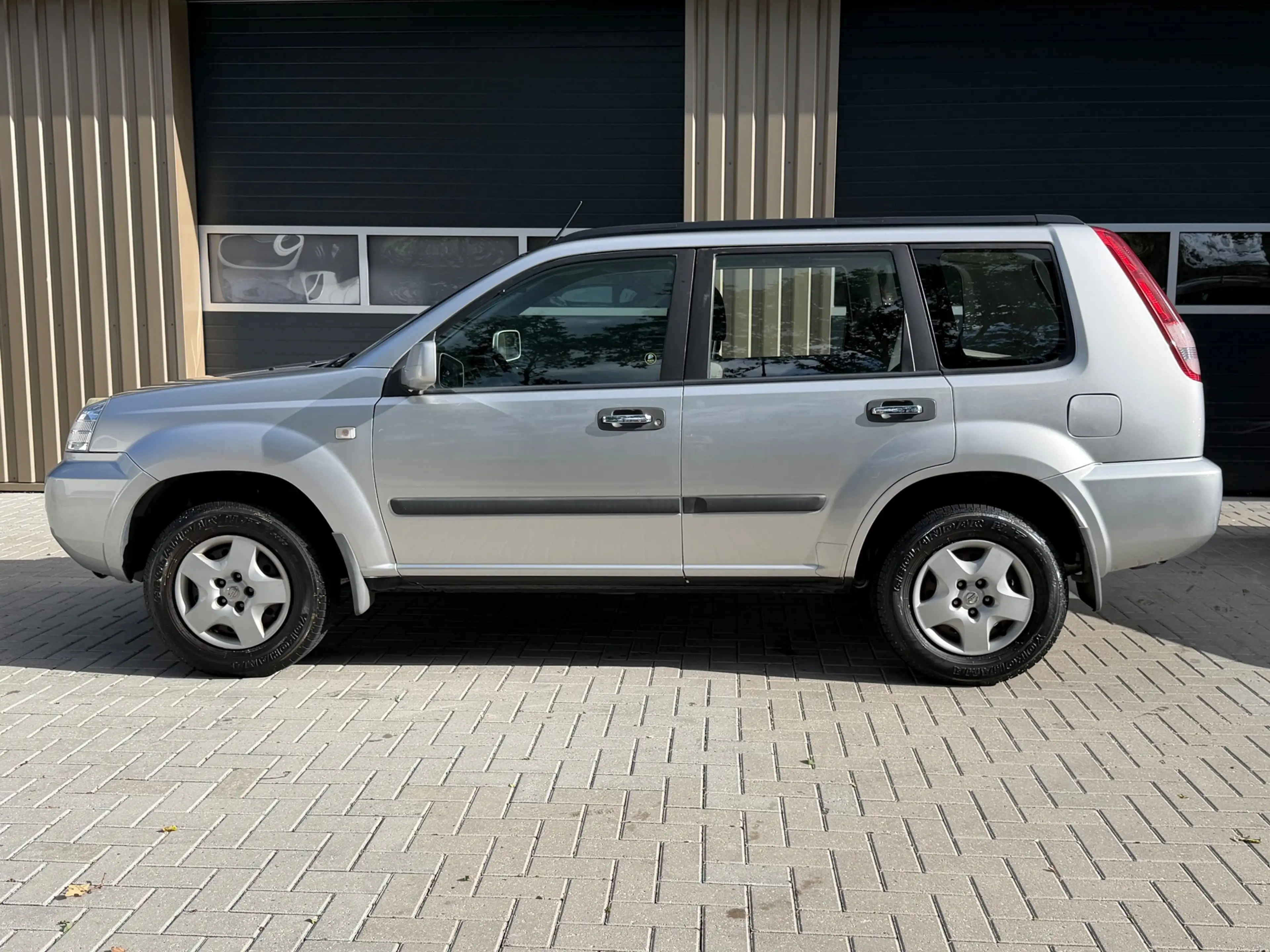 Nissan X-Trail 2.0 Comfort 2wd | 105.000 km | airco — photo 3
