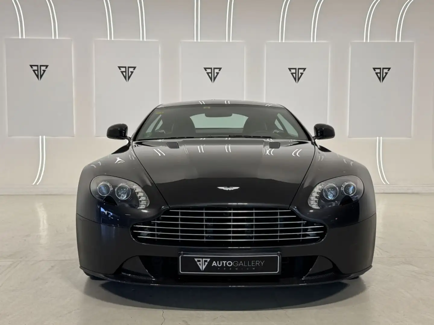 Aston Martin Vantage Gris - 2