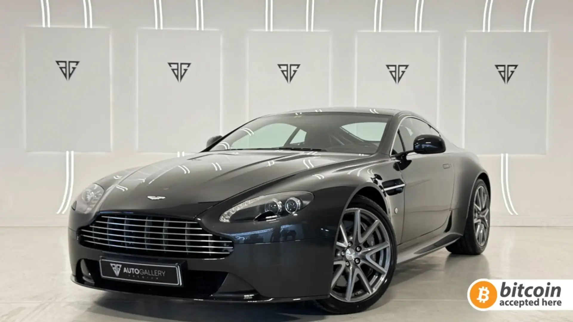 Aston Martin Vantage Gris - 1