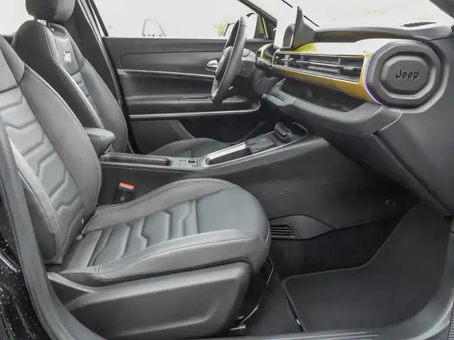 Jeep Avenger view 6