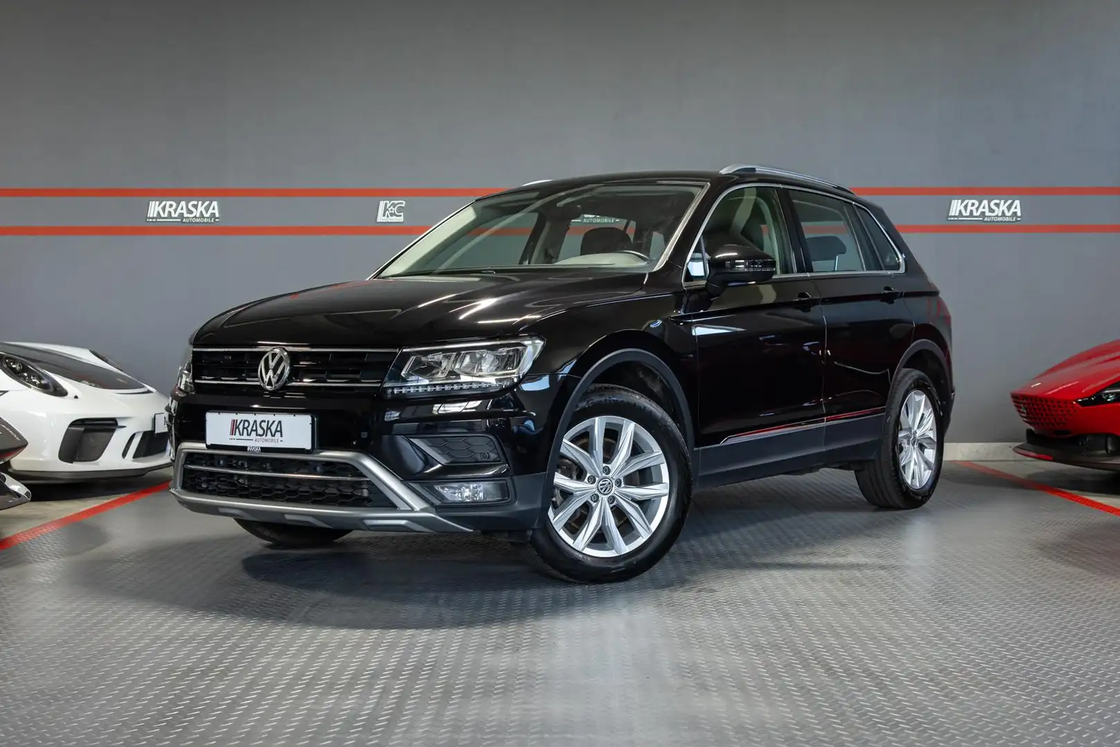 Volkswagen Tiguan 2.0 TSI Highline 4M AHK BUSINESS MASSAGE Nero - 1