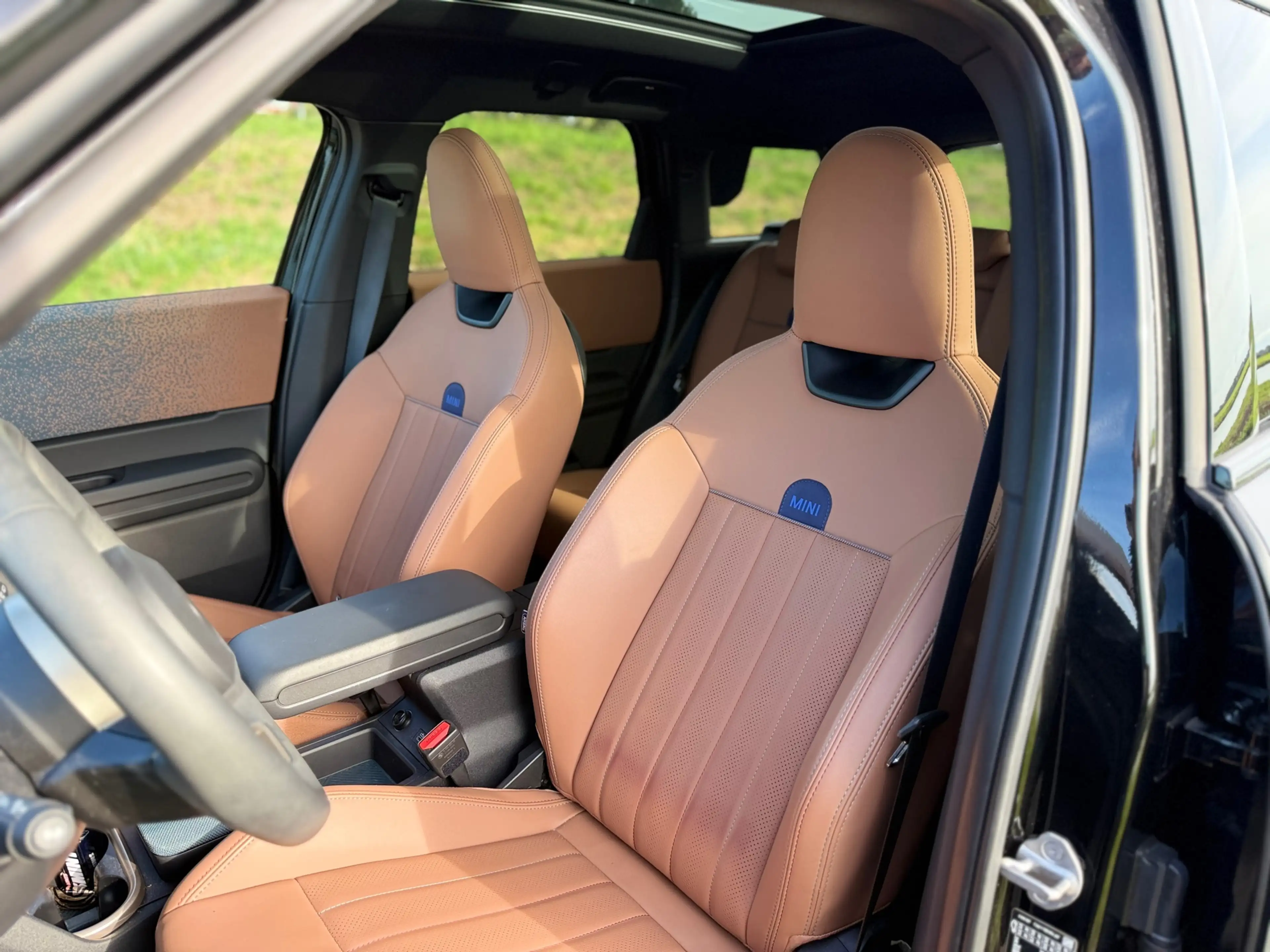 MINI Countryman E Favoured M 66.5 kWh PANO/HIFI/Leder/stuurvwerw./et — photo 9