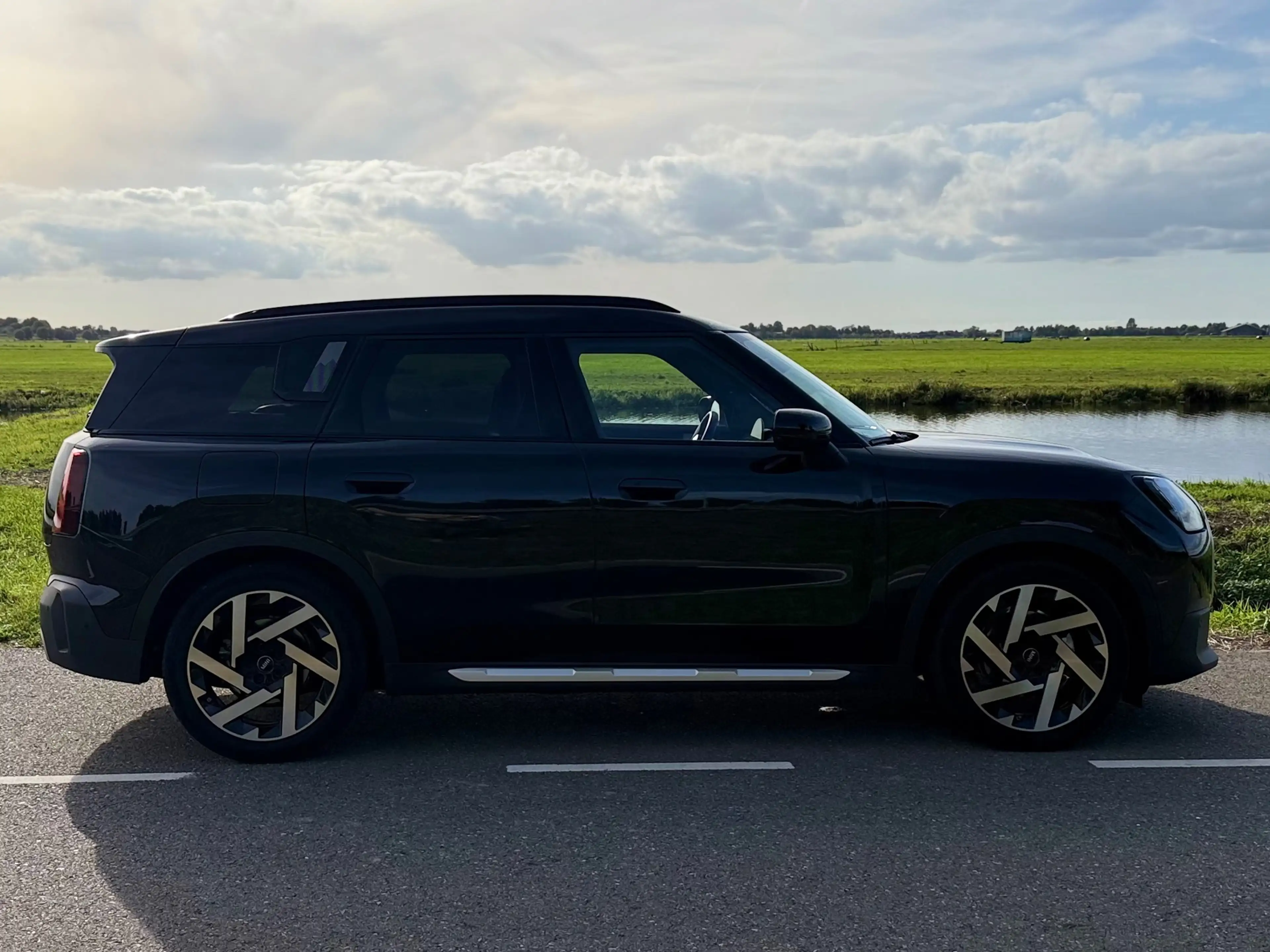 MINI Countryman E Favoured M 66.5 kWh PANO/HIFI/Leder/stuurvwerw./et — photo 4
