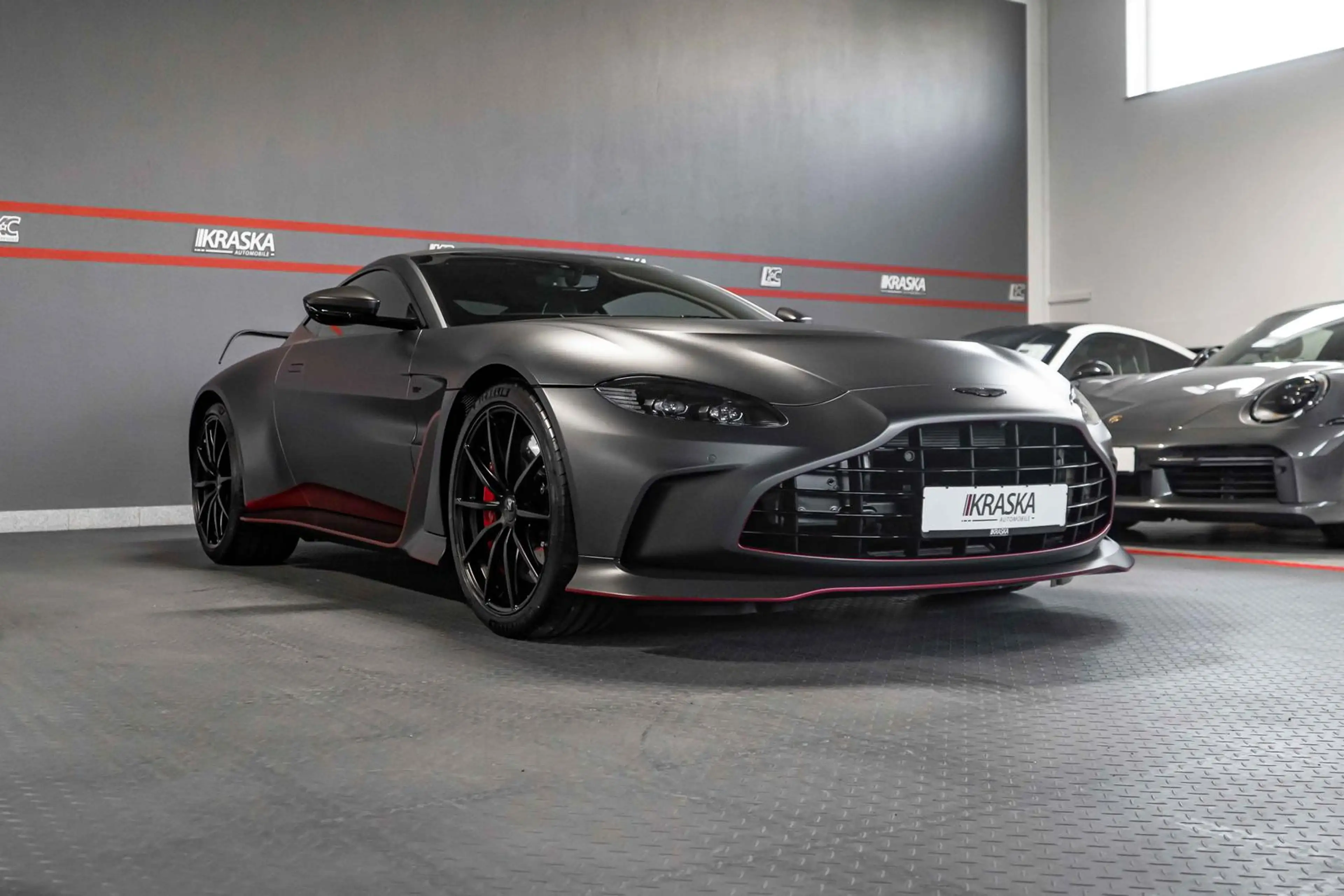 Aston Martin Coupe Q Carbon Performance 1 of 333 — photo 9
