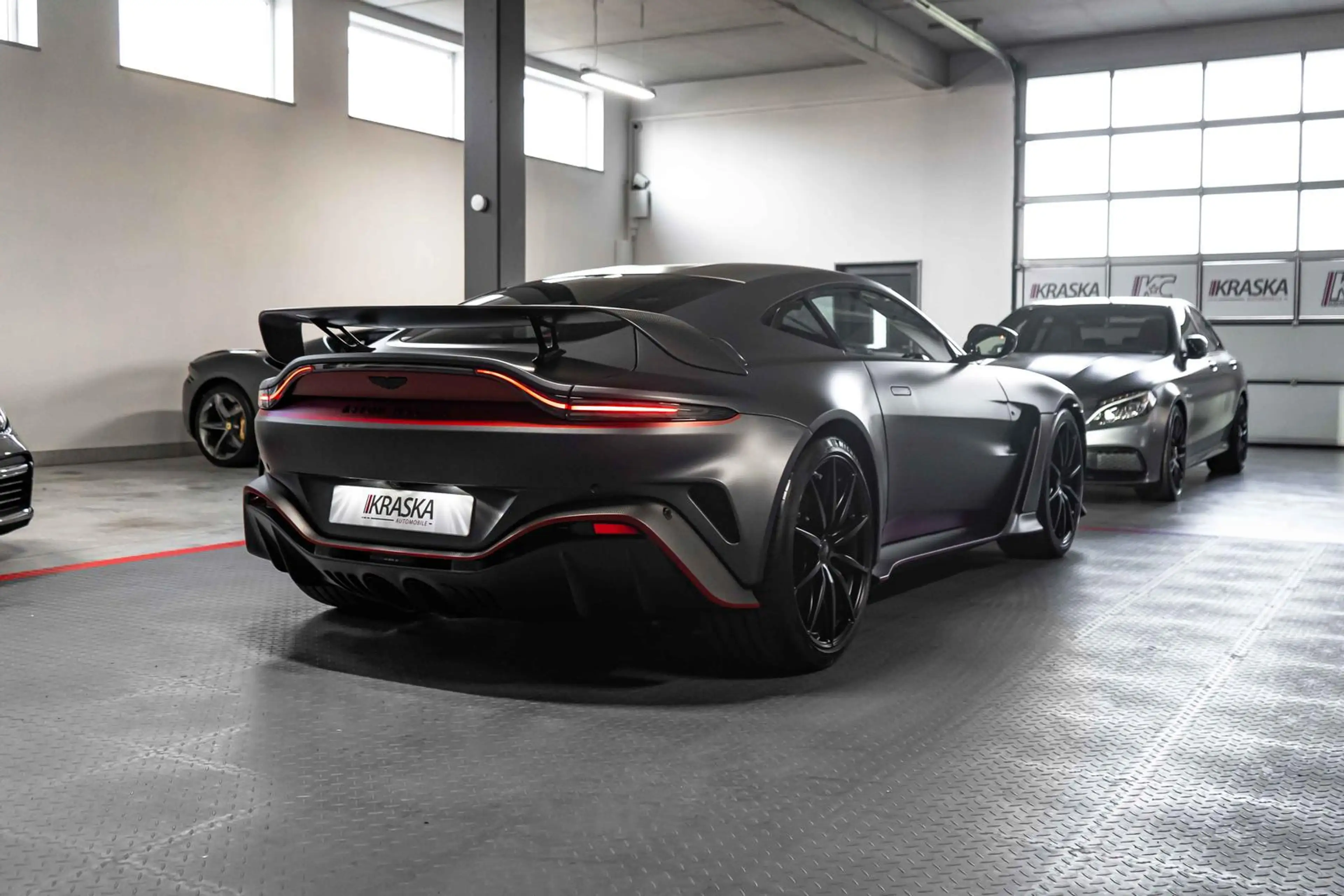 Aston Martin Coupe Q Carbon Performance 1 of 333 — photo 10