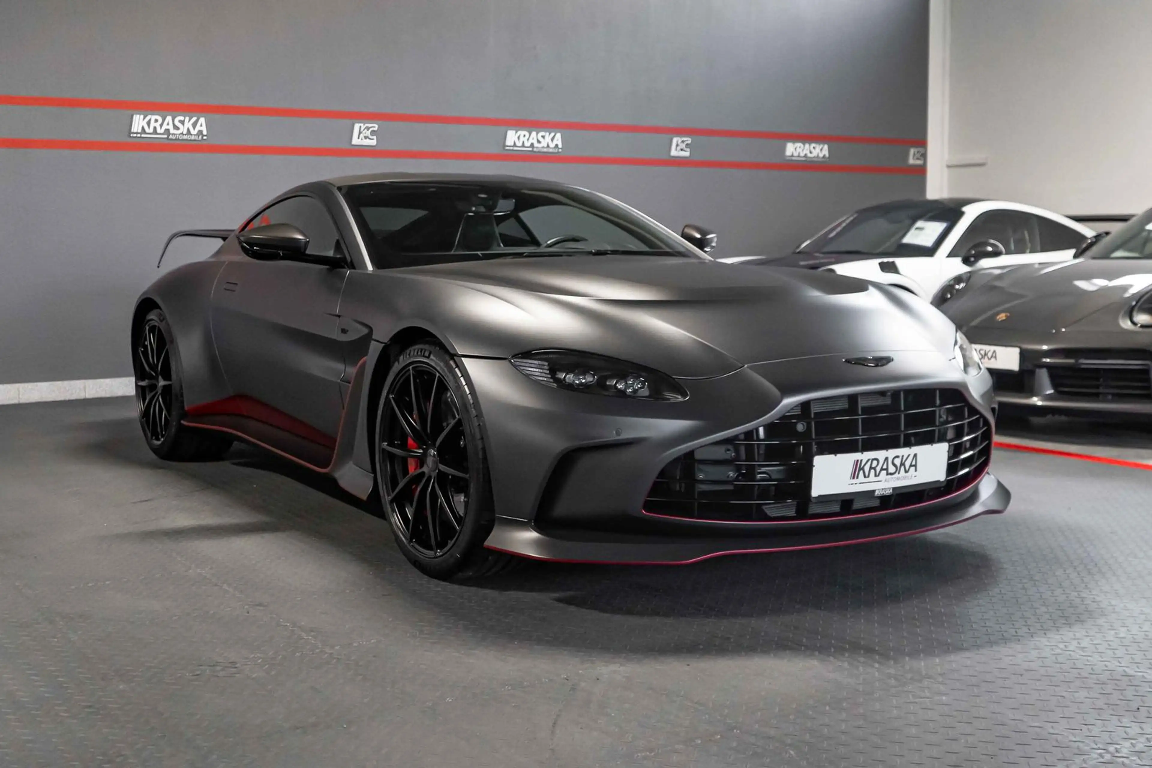 Aston Martin Coupe Q Carbon Performance 1 of 333 — photo 8