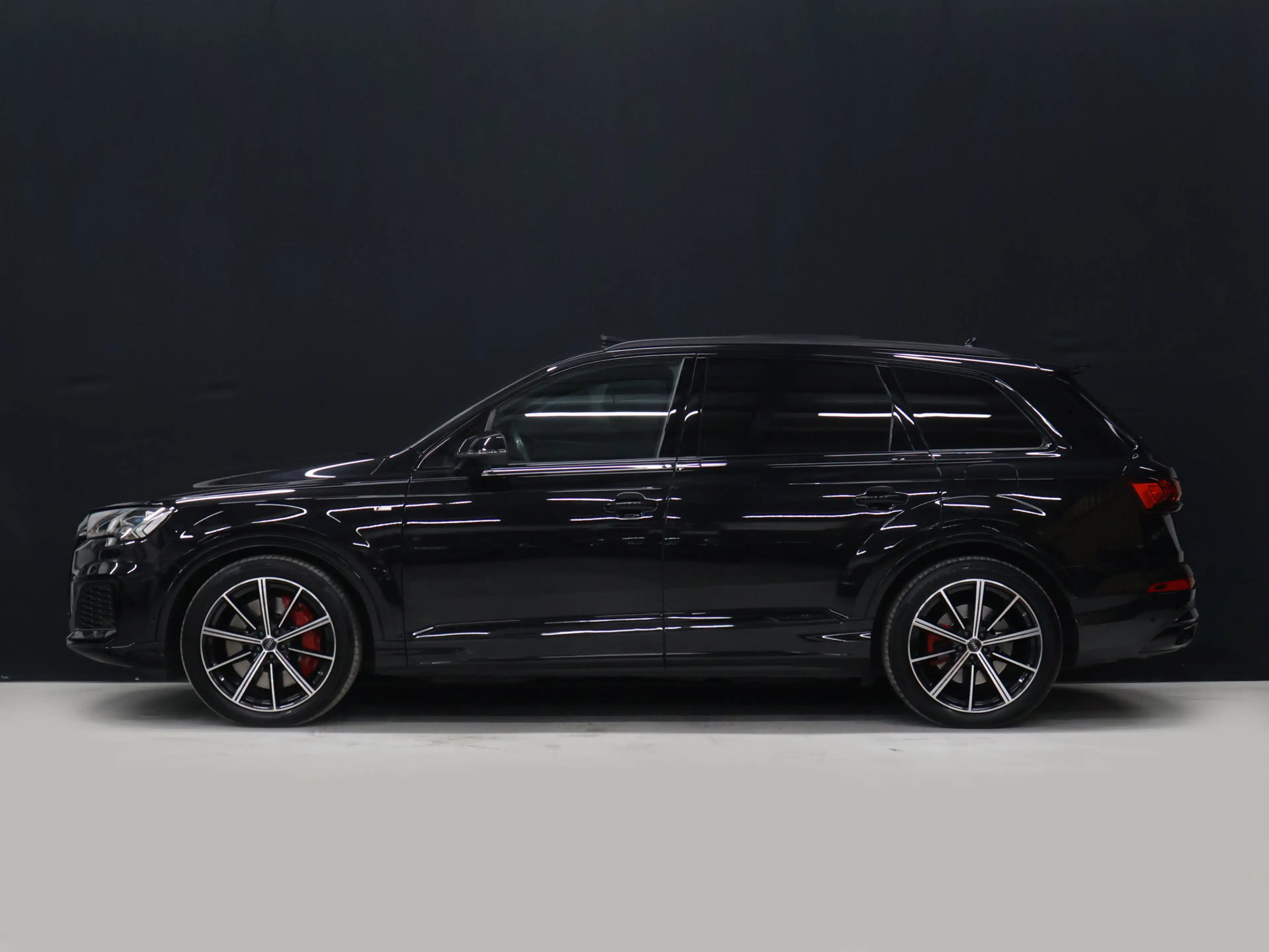 Audi Q7 60 TFSI e quattro Competition S line [TREKHAAK, SC — photo 2