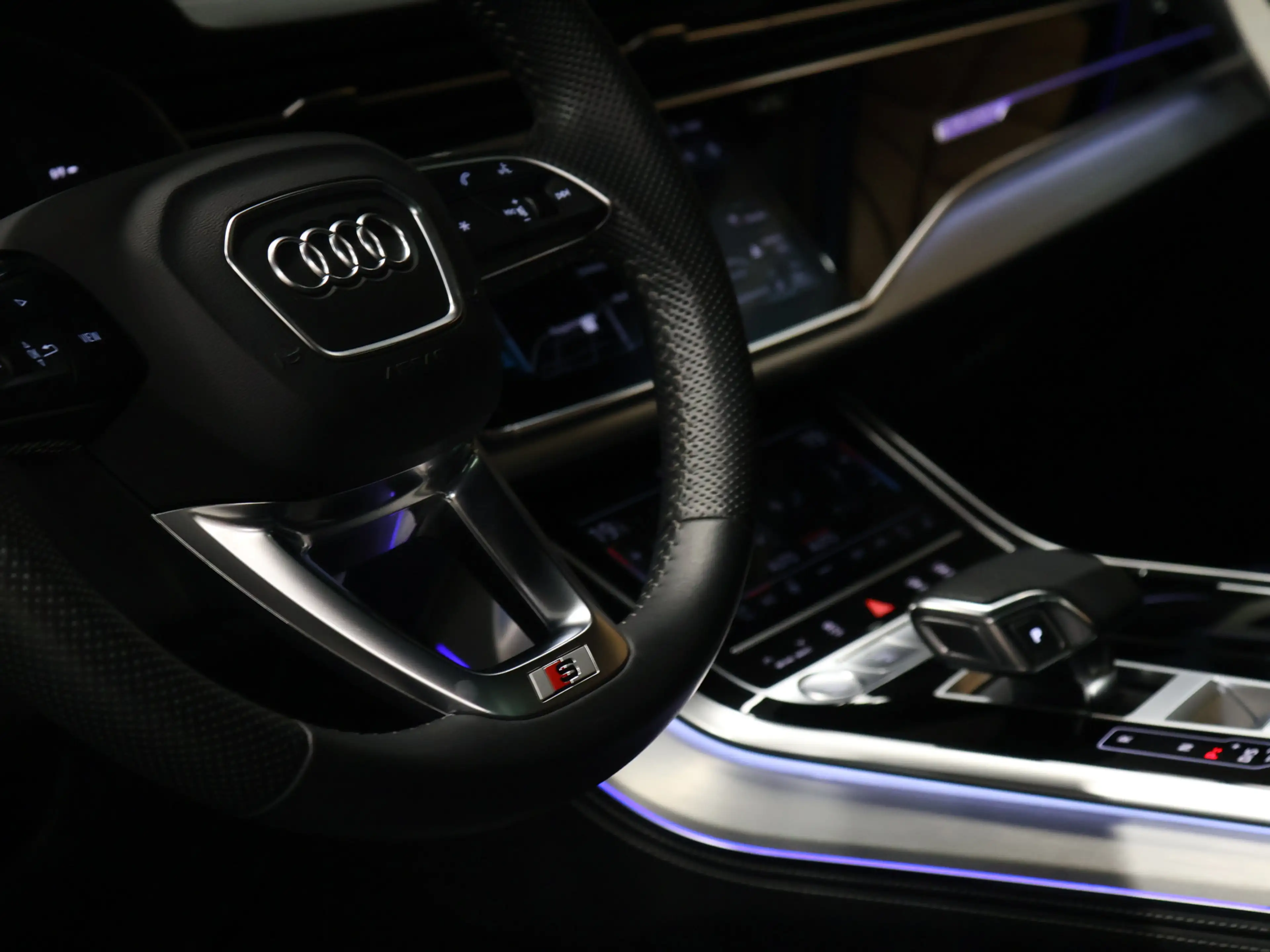Audi Q7 60 TFSI e quattro Competition S line [TREKHAAK, SC — photo 20