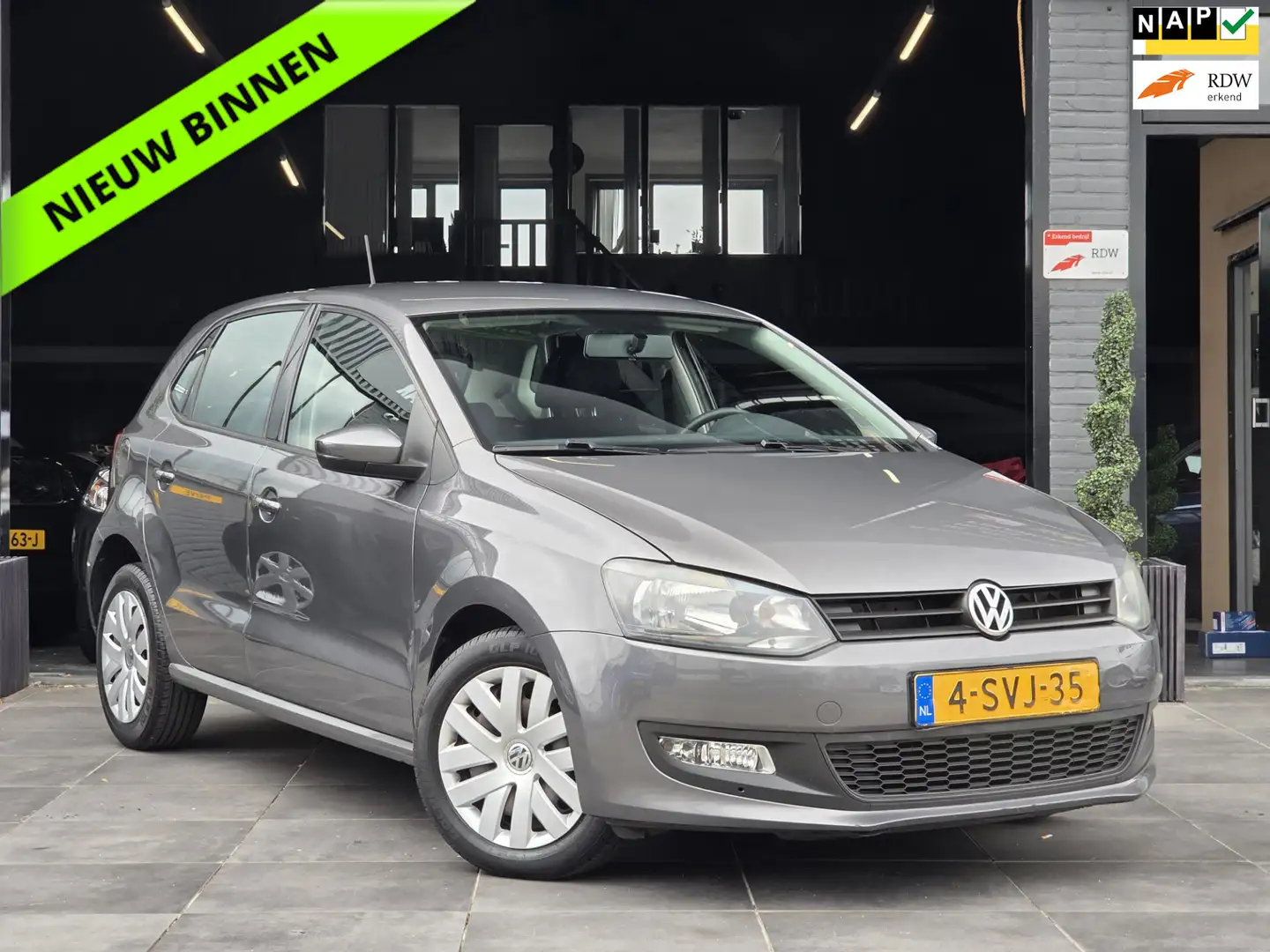 Volkswagen Polo 1.2-12V BlueMotion Trendline|Airco|PDC|APK Grijs - 1
