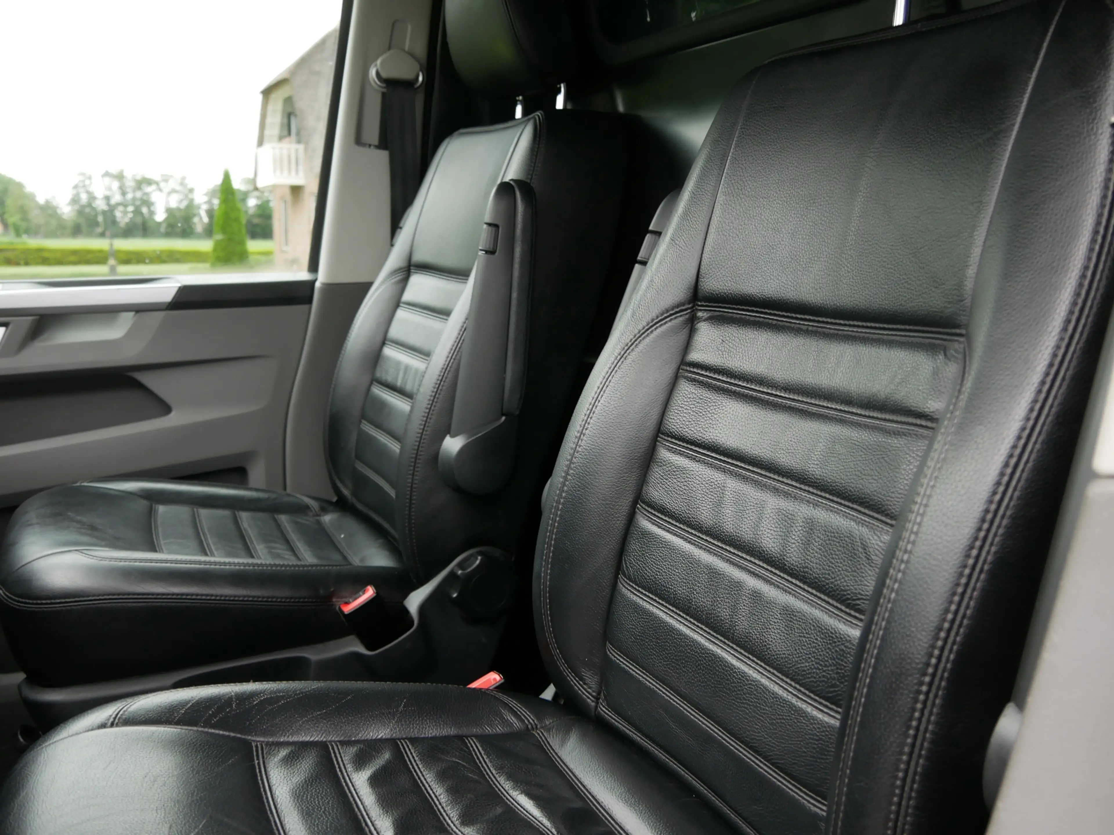 Volkswagen Transporter 2.0 TDI L1H1 146kW 4Motion Bulli DSG | AC | NAVI | — photo 15