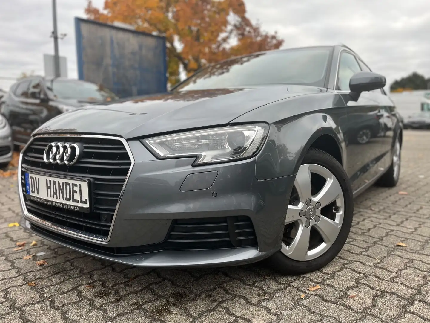Audi A3 Sportback *Virtuelles Cockpit/Navi/PDC* Gris - 1