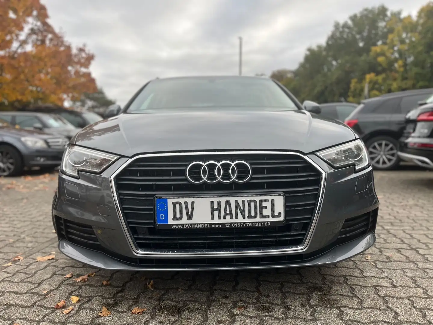Audi A3 Sportback *Virtuelles Cockpit/Navi/PDC* Gris - 2