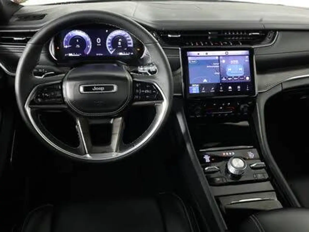 Jeep Grand Cherokee снимка Jeep Grand Cherokee
